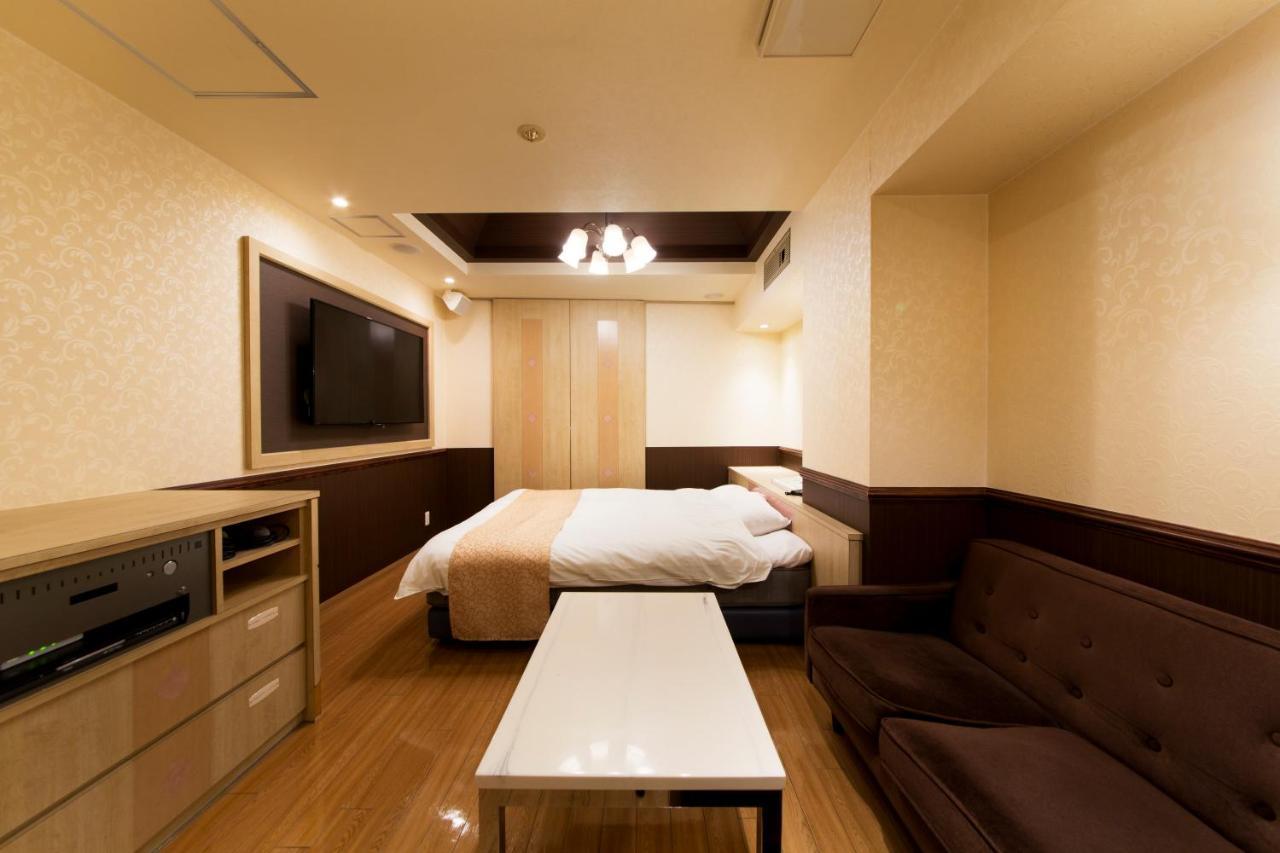 Hotel Luna Sakuranomiya (Adults Only) Oszaka Kültér fotó